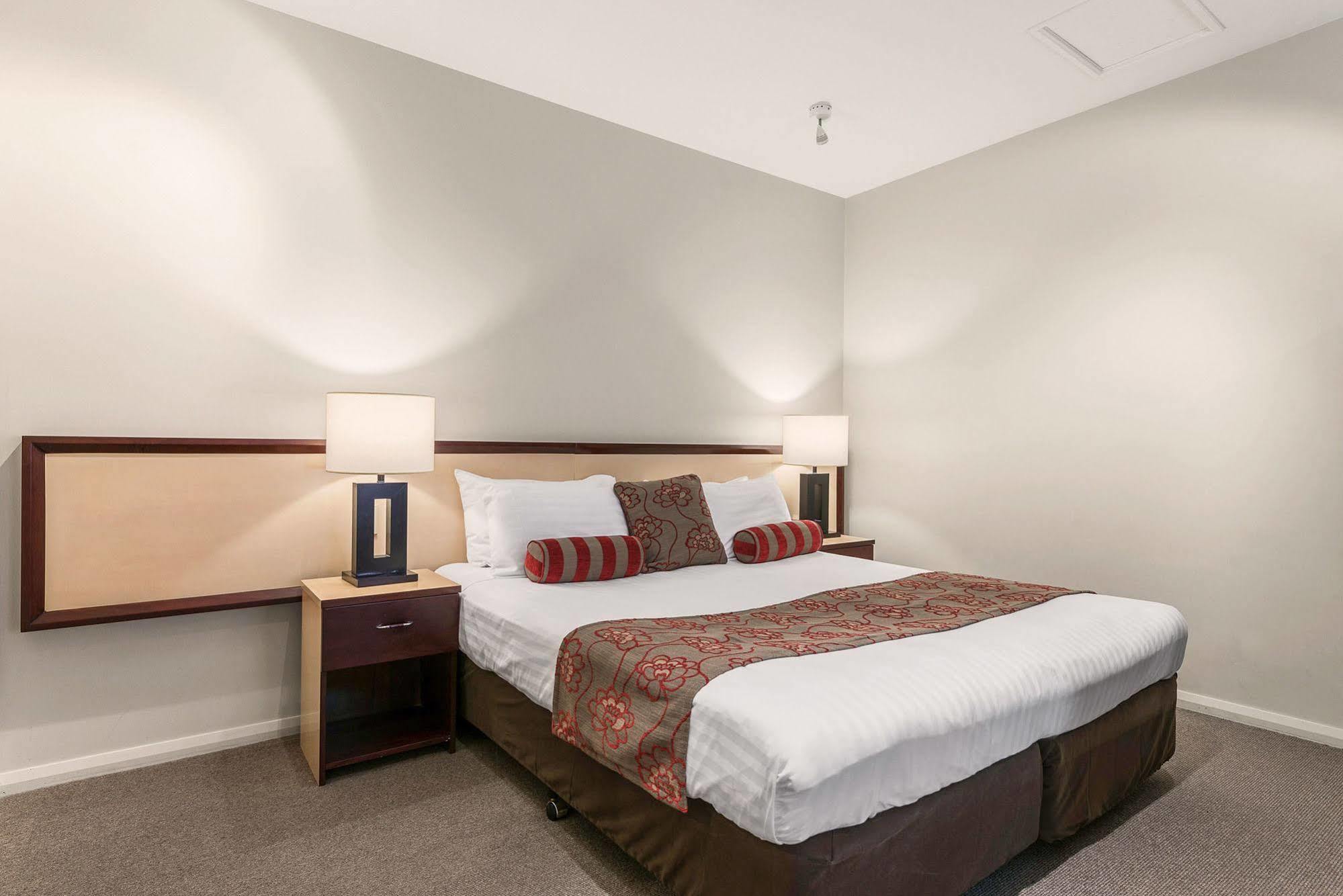 Mantra One Sandy Bay Road Hobart Exterior foto